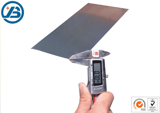 Φύλλα από κράμα μαγνησίου σε κυψέλη αλμυρού νερού